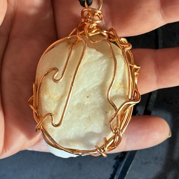 White Milky Quartz Healin Purification Copper Pendant Necklace Unisex Leather - Picture 1 of 7